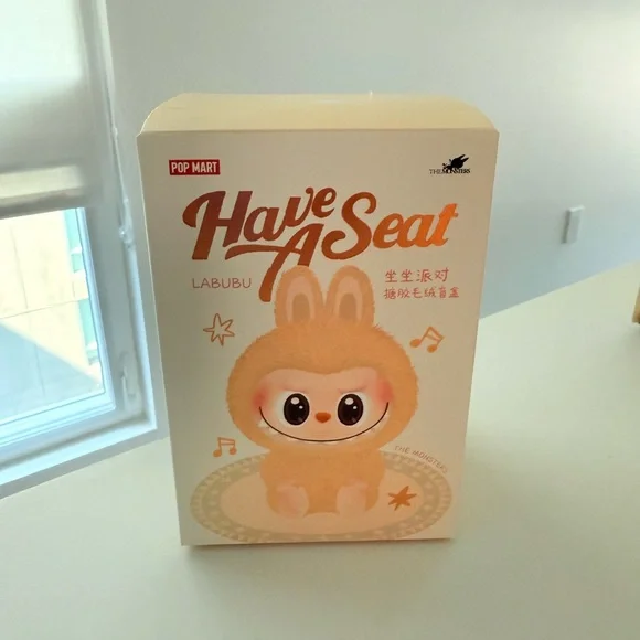 Pop Mart Have A Seat Labubu Zizi - Picture 4 of 9